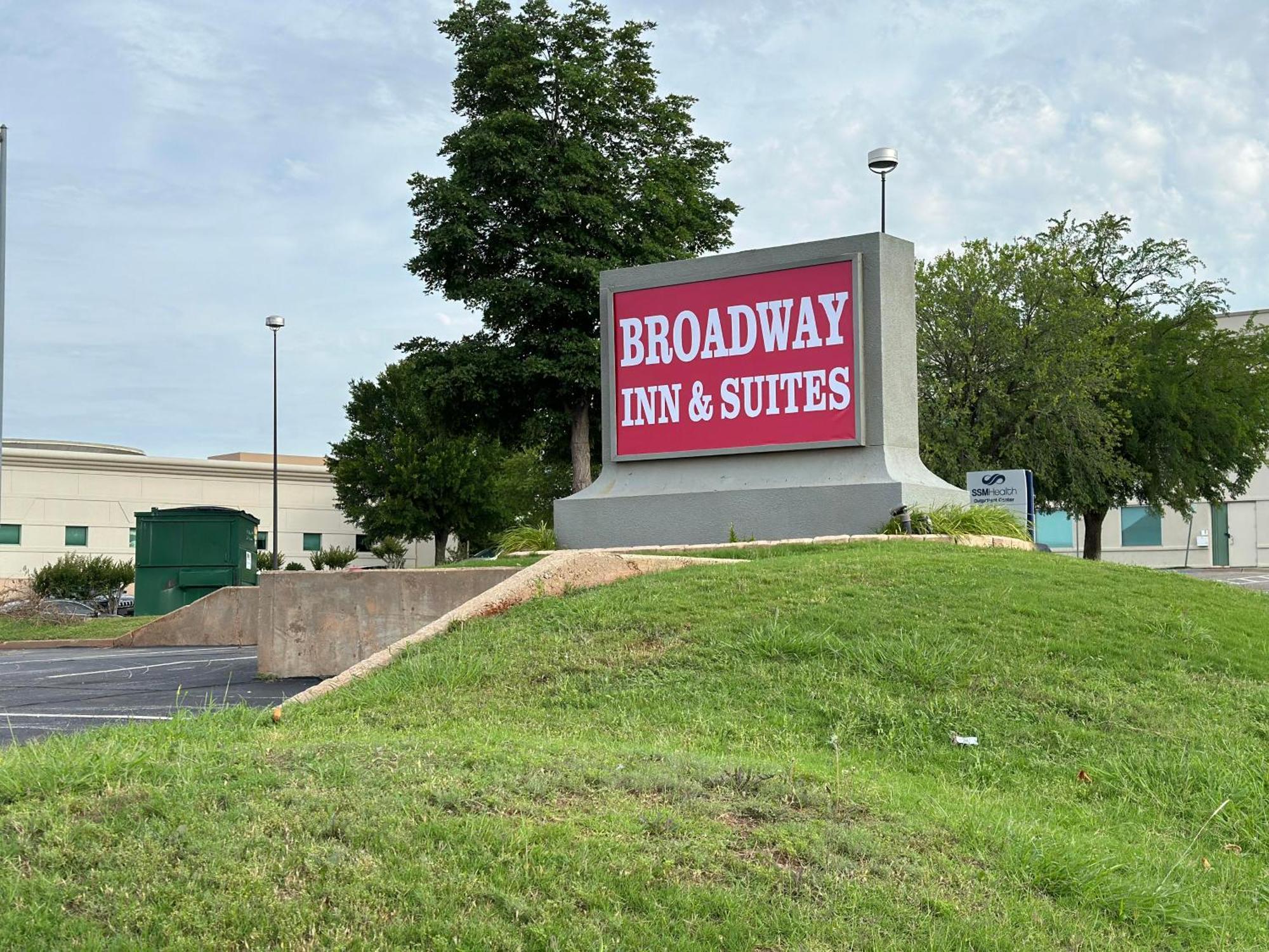 Broadway Inn & Suites Οκλαχόμα Εξωτερικό φωτογραφία